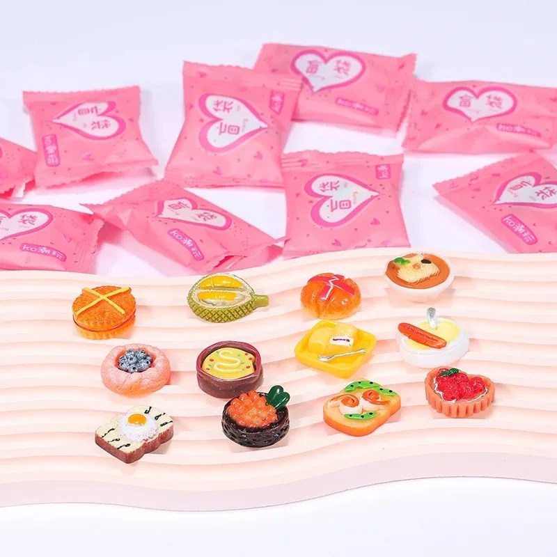 -Random Style Bag Miniature Fo - Food Snacks Drinks recension och pris